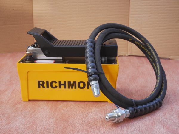 Hydraulic Air Pump plus Hose with Coupling