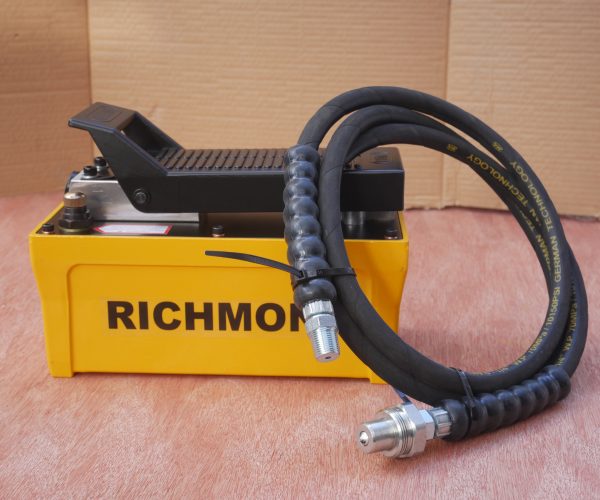 Hydraulic Air Pump plus Hose with Coupling