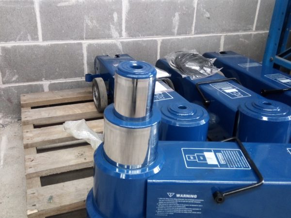 pneumatic hydraulic floor jack 25/50ton